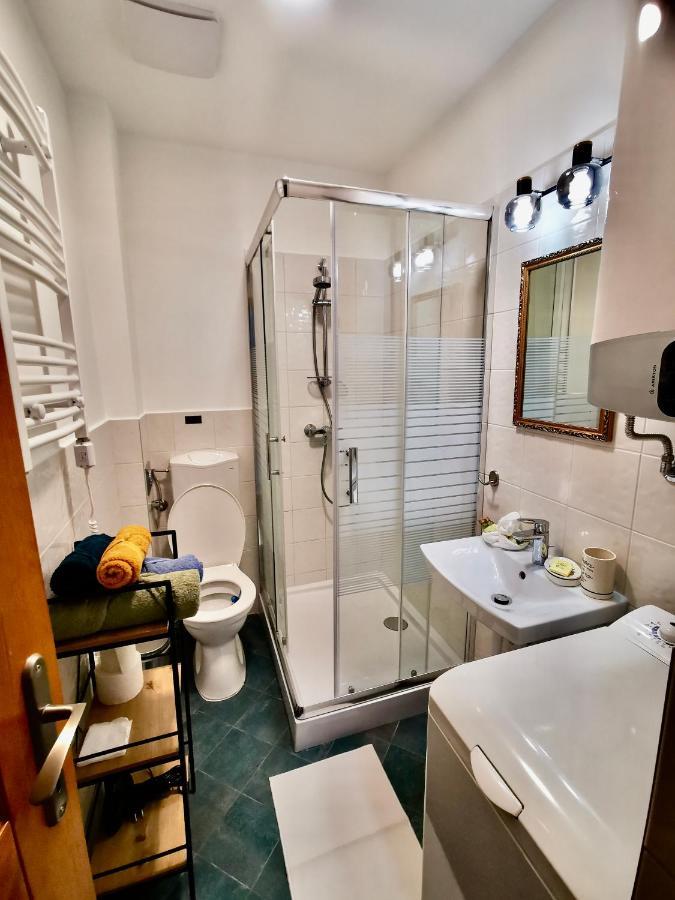 شقة Mrs. Columbo'S Flat بودابست المظهر الخارجي الصورة